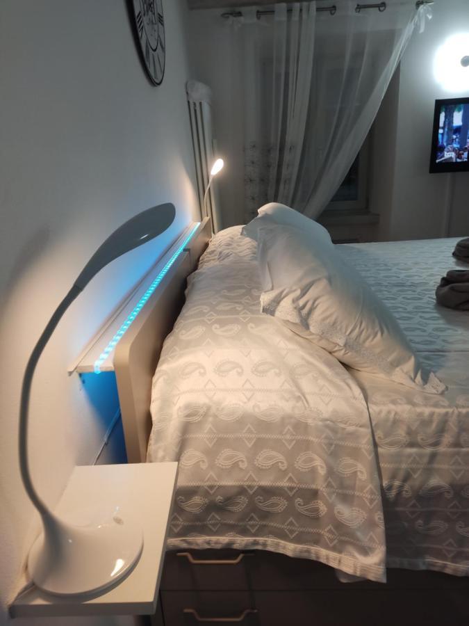 Jennifer House. Trento Bagian luar foto