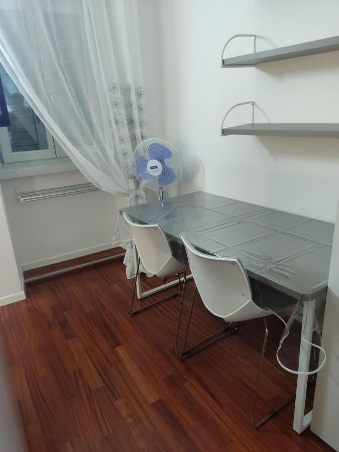Jennifer House. Trento Bagian luar foto